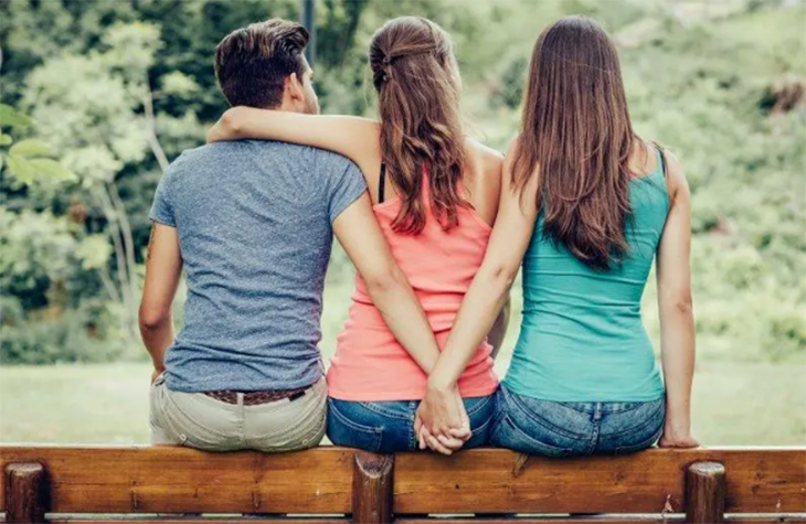 Descobreix les ciutats catalanes que encapçalen el rànquing de la infidelitat