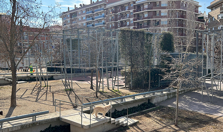 Manresa retirarà aquest 2023 les polèmiques "gàbies" del parc Vila Closes