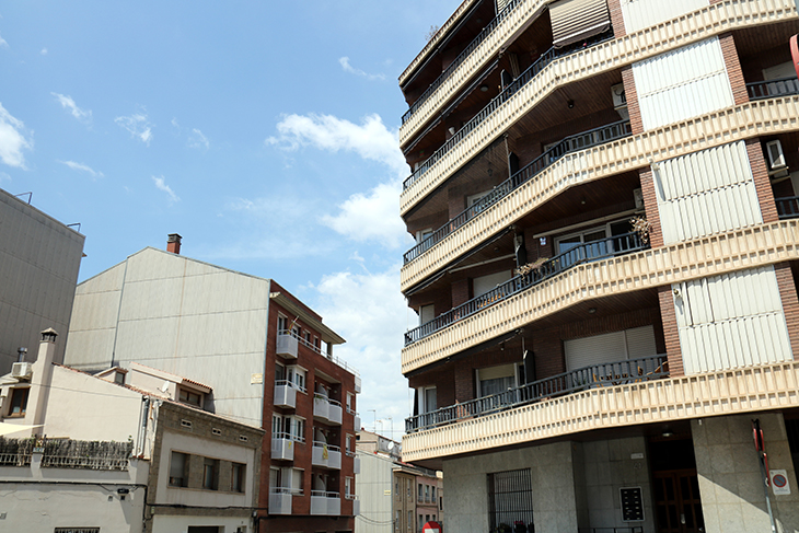 La compravenda d’habitatge s’enfila un 17,6% i supera per primer cop les 10.000 operacions al juliol des del 2007