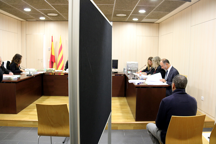 Arrenca el judici contra l'encarregat de neteja d'un escorxador de Vic acusat d'assetjament sexual