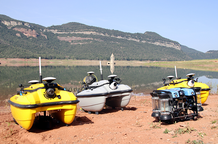 Proven un robot aquàtic per analitzar en temps real la qualitat de l'aigua a Sau