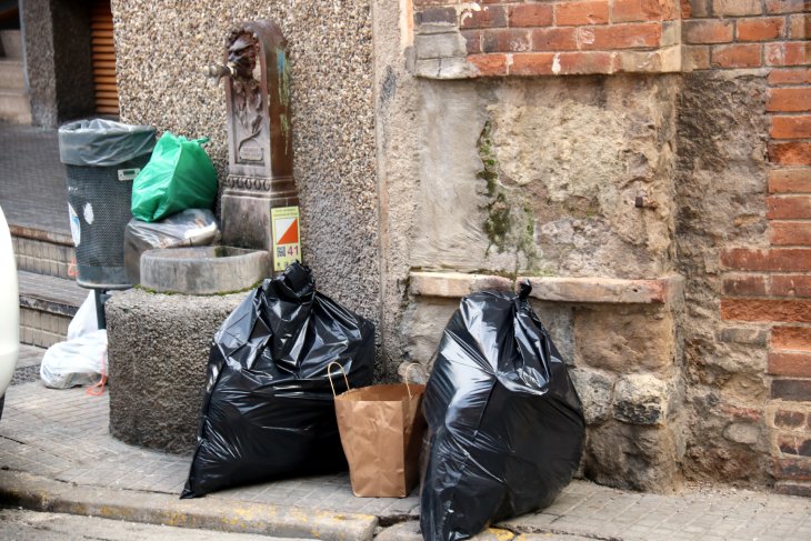 El comitè i PreZero arriben a un principi d'acord per desconvocar la vaga d'escombraries a Osona i el Lluçanès