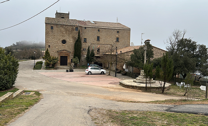 L'Hostal de Pinós es reivindica com un dels més antics de Catalunya: "Si hem aguantat 500 anys, ho podrem fer 500 més"