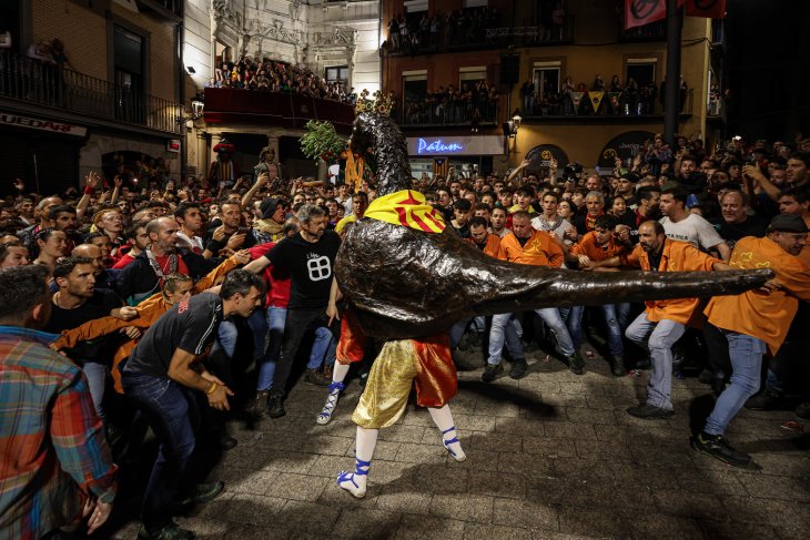 Berga posa punt i final a cinc dies de festa amb una Patum Completa multitudinària