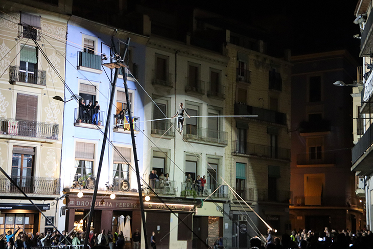 La Fira Mediterrània de Manresa recupera el carrer després de la pandèmia amb un espectacle inaugural de gran format