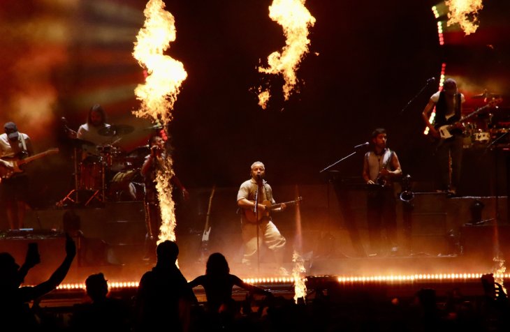 Oques Grasses fa embogir el públic del Cabró Rock amb l'estrena de la nova gira 'Coda'