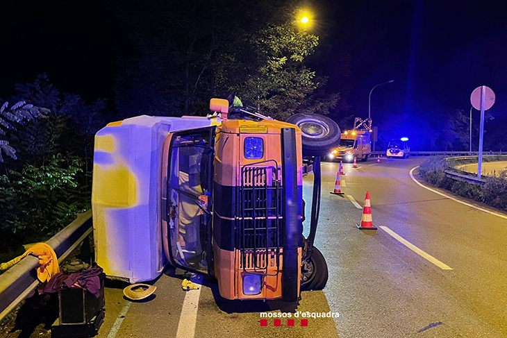 Detenen un home que conduïa drogat i sense carnet, després de tenir un accident a Fogars de la Selva