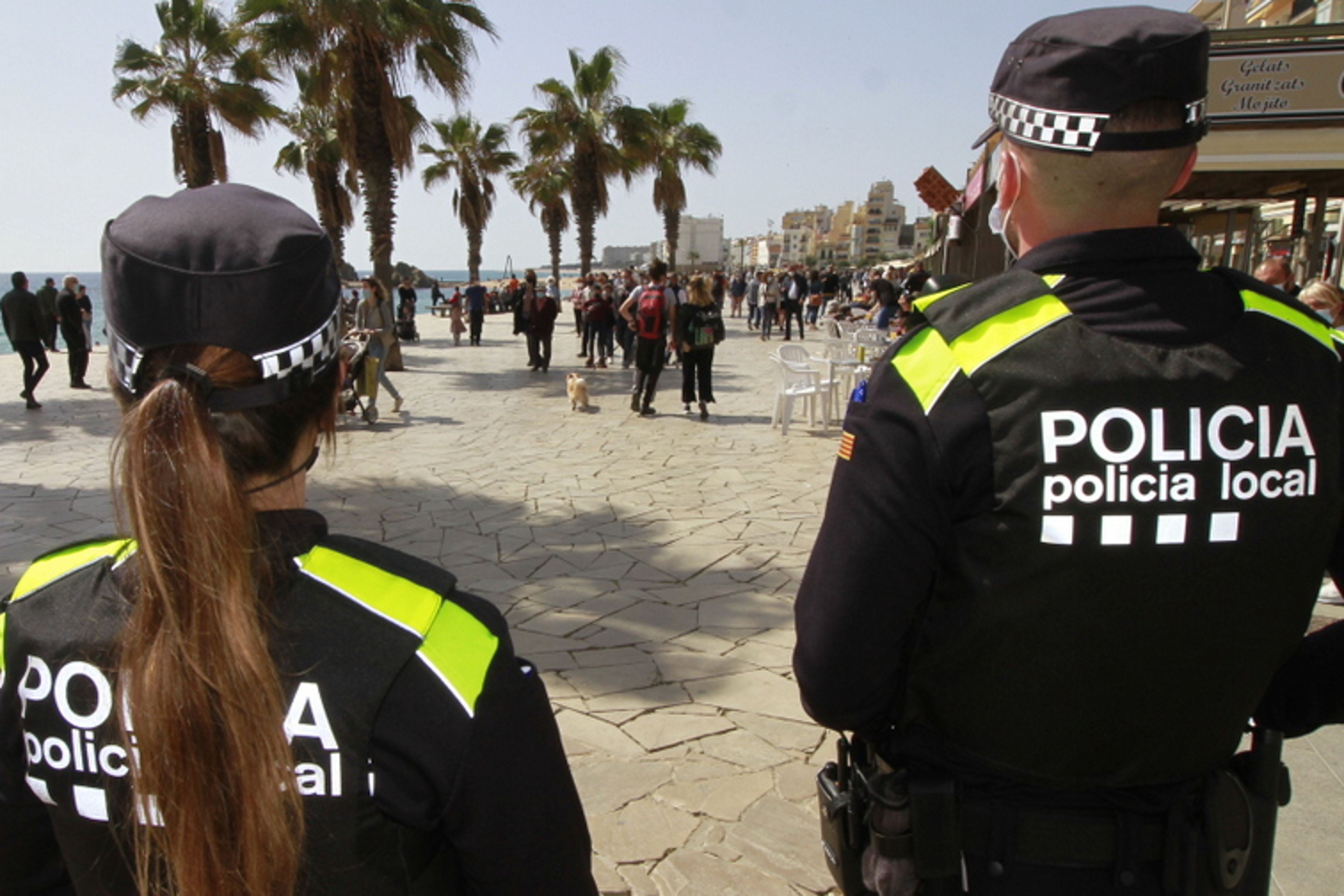 Detingut un jove a Blanes per entrar a robar en vuit cotxes en una mateixa nit i fugir corrent