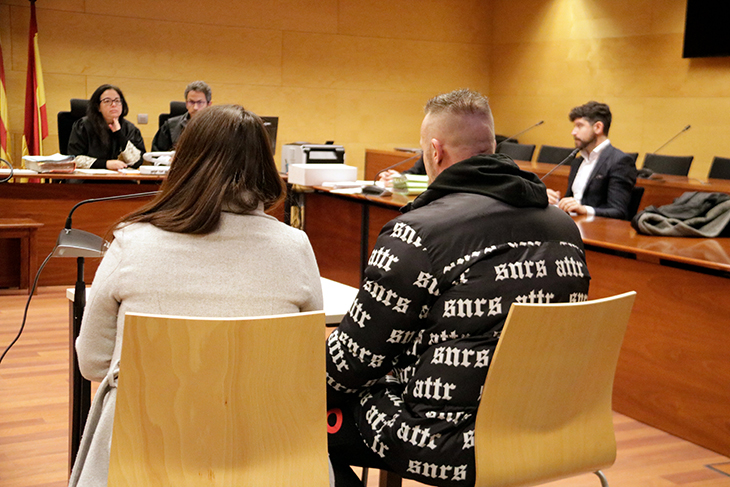 Condemnat a 5 anys i 3 mesos de presó l'acusat d'intentar matar un home a trets a la terrassa d'un bar de Lloret de Mar