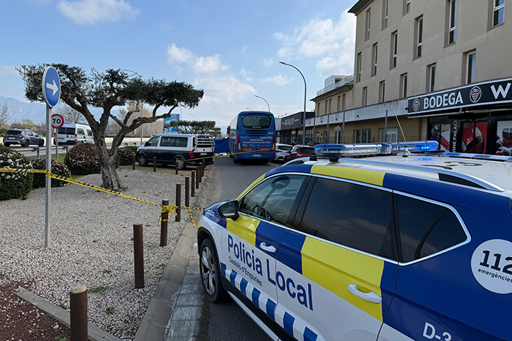 Detingut el conductor de l'autobús que ha atropellat mortalment una docent a Empuriabrava