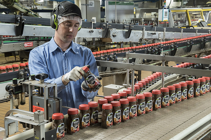 Acord entre direcció i comitè d'empresa de Nestlé a Girona arran de la deslocalització de la línia de descafeïnat