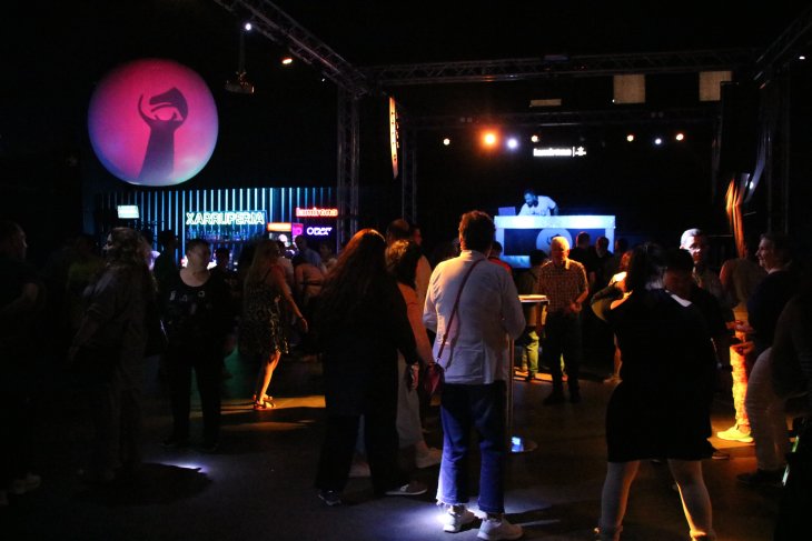 Un centenar d'assistents a la Mirona per la represa de les sessions musicals adaptades per gent amb diversitat funcional