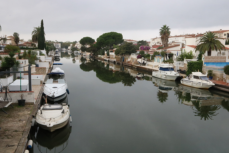 La Policia Local de Castelló d'Empúries engega un pla per frenar les ocupacions il·legals a la marina d'Empuriabrava