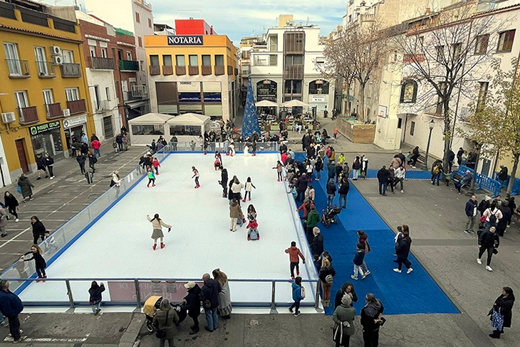 Blanes inaugura la pista de gel sintètic de 200 metres quadrats