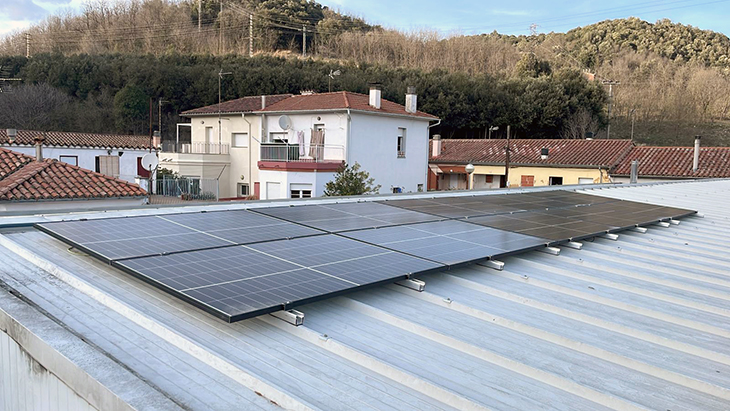 La llar d'infants i el casal de Sant Miquel d’Olot ja funcionen amb energia solar