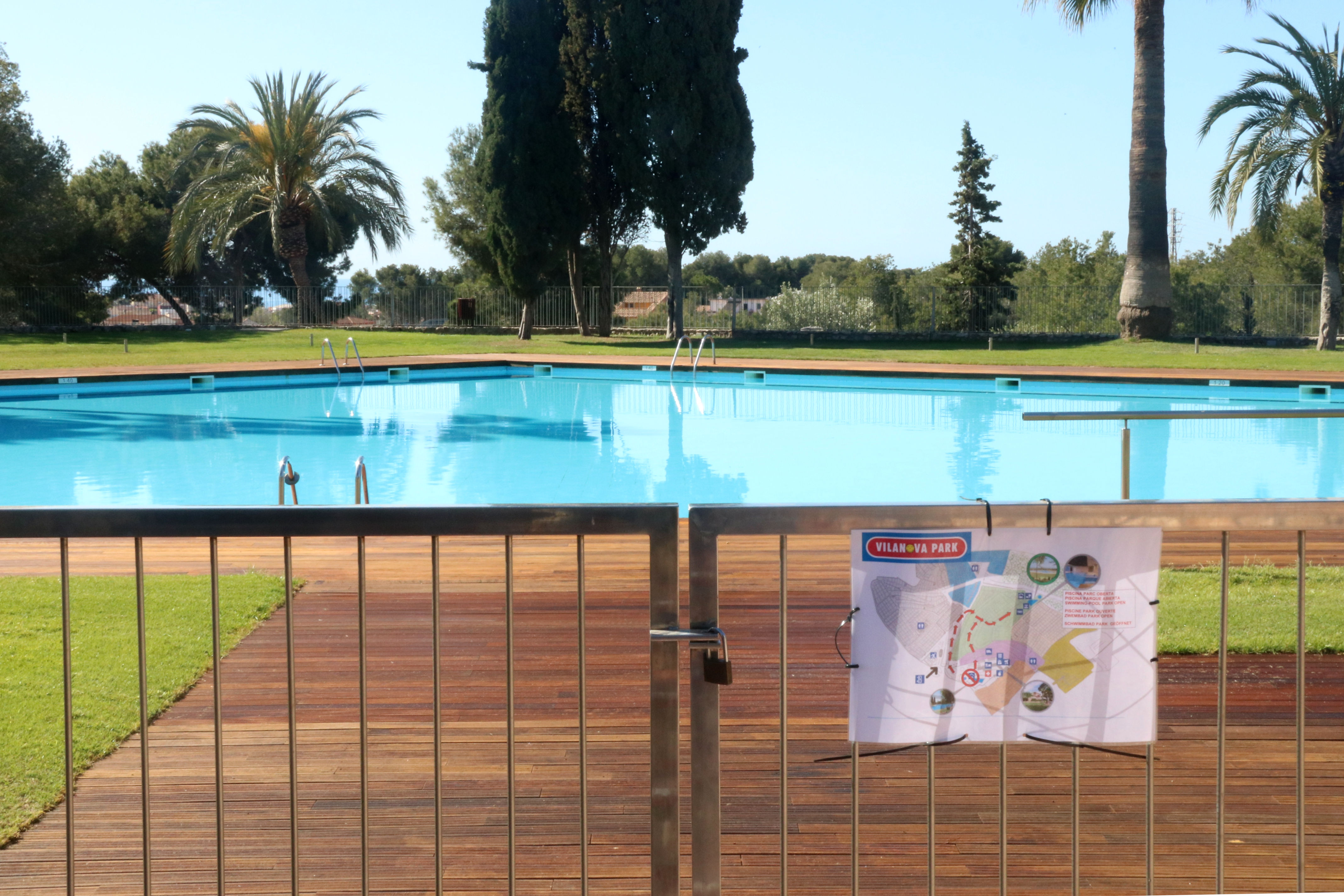 Mascort responsabilitza l’oposició si els ajuntaments no poden obrir les piscines municipals i descarta refer el decret