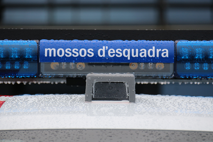 Els Mossos busquen un conductor que ha atropellat un agent al Vendrell i s'ha fugat