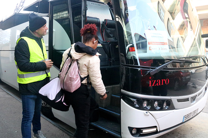 Primer dia de tall a l’R4 entre Sant Vicenç de Calders i Vilafranca: “Ningú ens havia avisat”