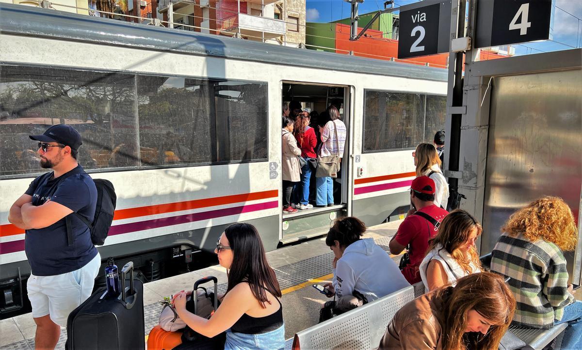 El tram Sant Vicenç de Calders-Vilafranca de l’R4, tallat a partir de dilluns per obres del Corredor Mediterrani