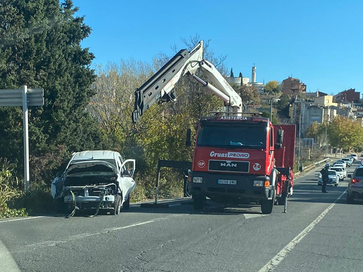 Un veí de Vilanova del Camí mor en un accident de trànsit a Can Busqué