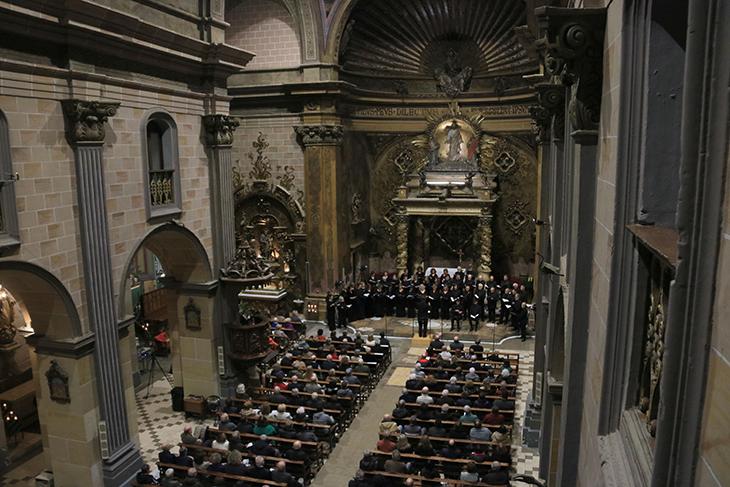 L'estrena mundial de la 'Missa de Glòria' de Pau Casals omple d'emoció l'església parroquial del Vendrell