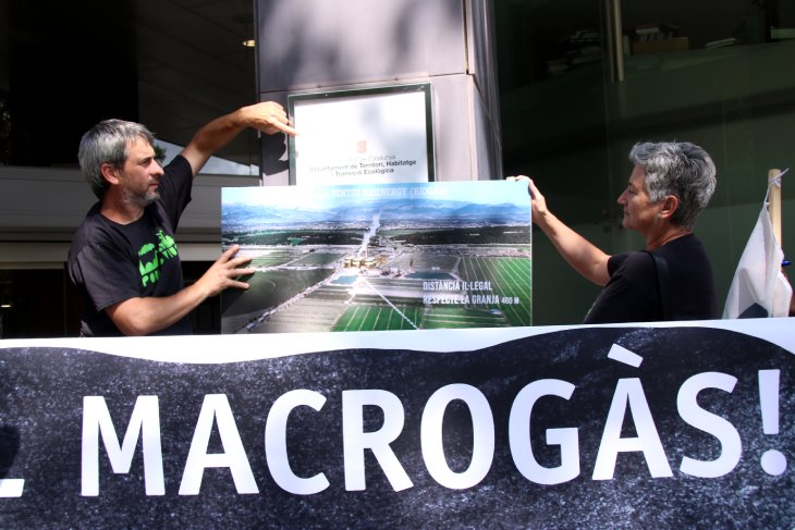 Pobles Vius porta la protesta contra la planta de biogàs de la Sentiu a les portes de Territori