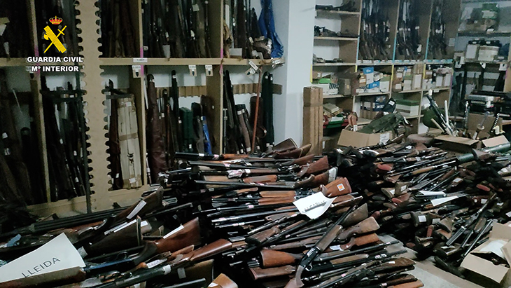 La Guàrdia Civil destrueix a Lleida més de 2.200 armes intervingudes