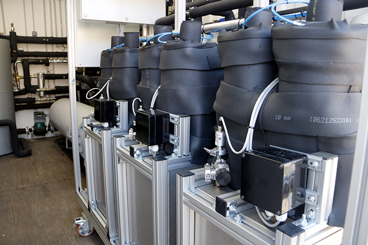 Investigadors de la UdL desenvolupen un sistema per guardar l'energia del sol de l'estiu per fer calefacció a l'hivern