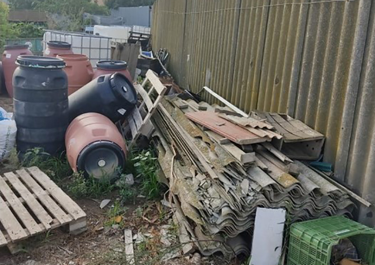 Localitzen un abocador il·legal d'amiant als Alamús