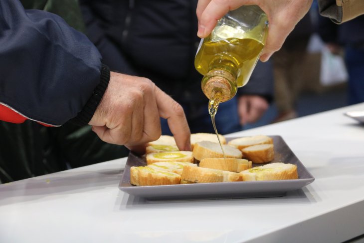 La Fira de l'Oli Verd de Maials tanca edició amb 16.000 visitants i més de 13.000 litres venuts