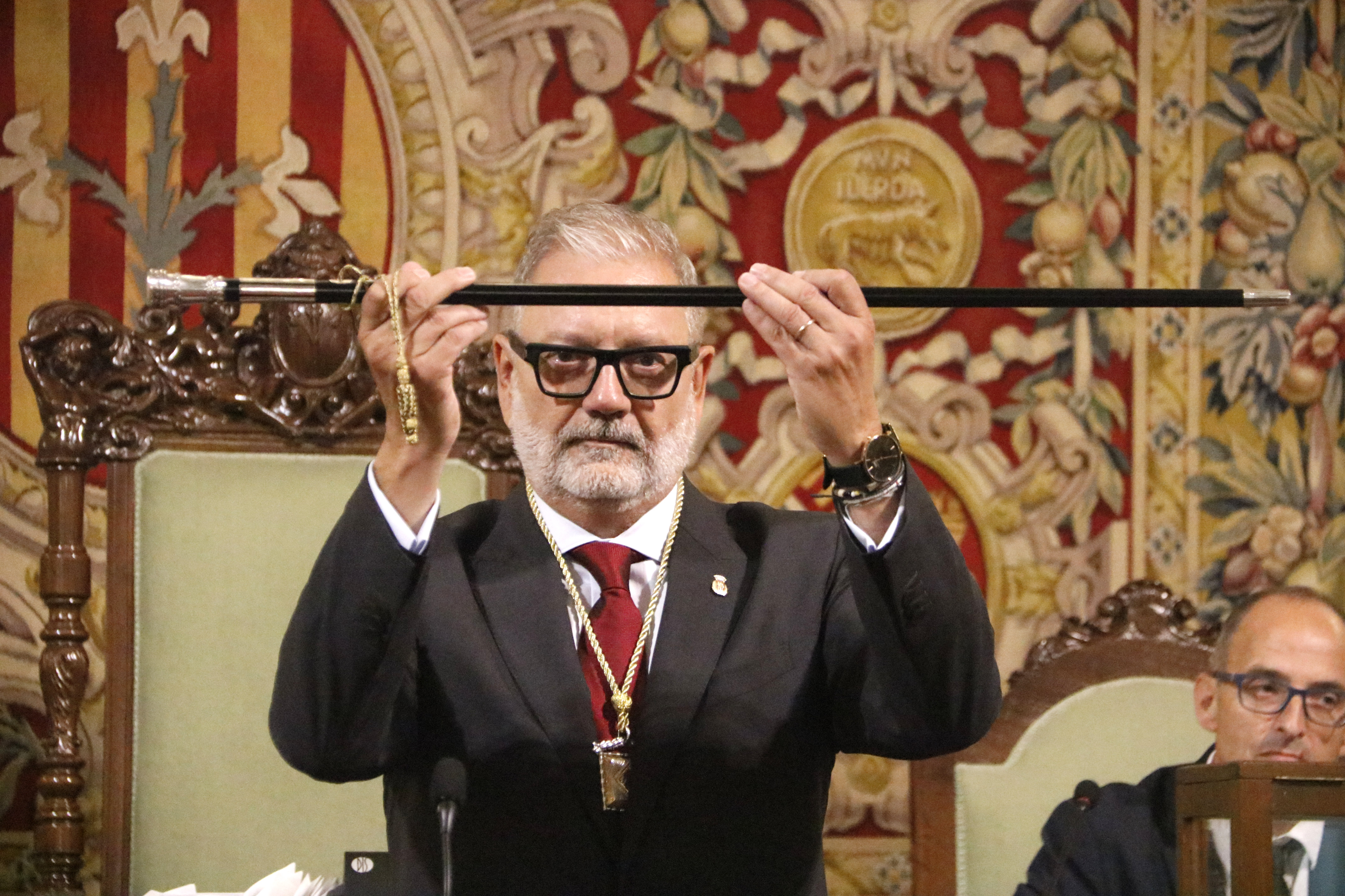 Larrosa és investit alcalde de Lleida conscient que assolir consensos serà "difícil però factible"