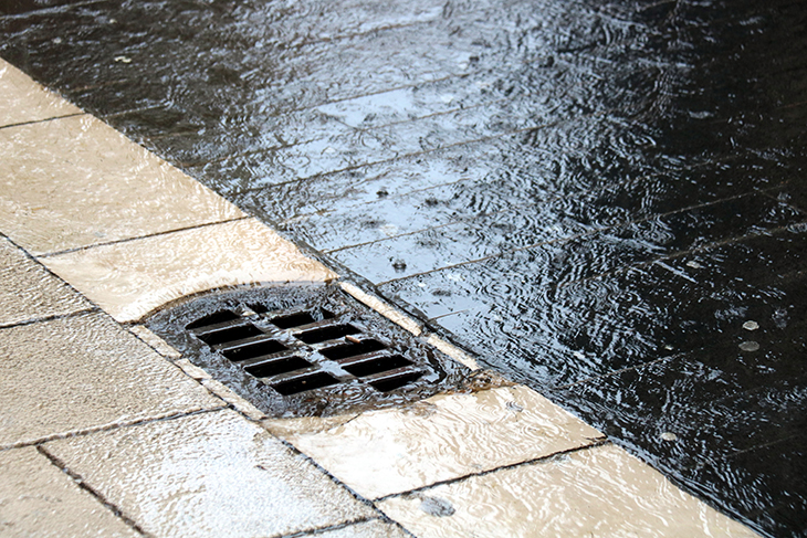 Els Bombers reben 28 avisos per les pluges durant la nit, 105 des d'aquest dijous