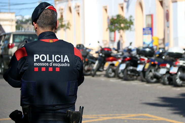 Un detingut per subministrar estupefaents a una menor a Barcelona