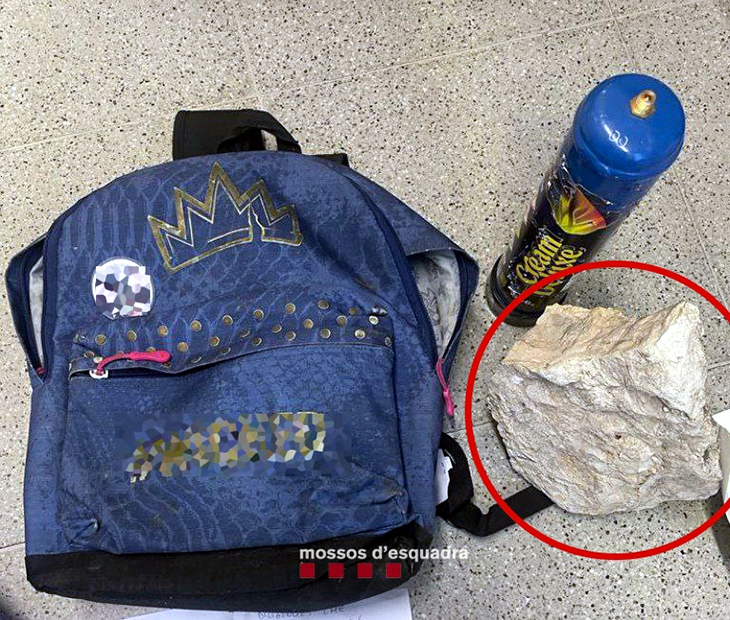 Detenen un lladre multireincident que rebentava botigues de Tarragona amb una pedra de grans dimensions