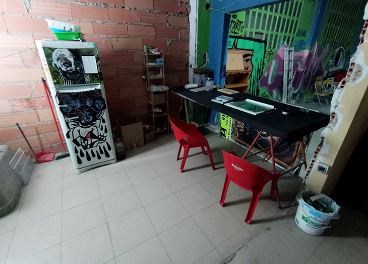 Aturen una festa il·legal en una nau abandonada de Reus