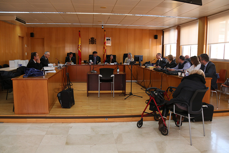 Dos anys de presó i una multa de més de 300.000 euros per l'acusat d'estafar una empresa a Tarragona