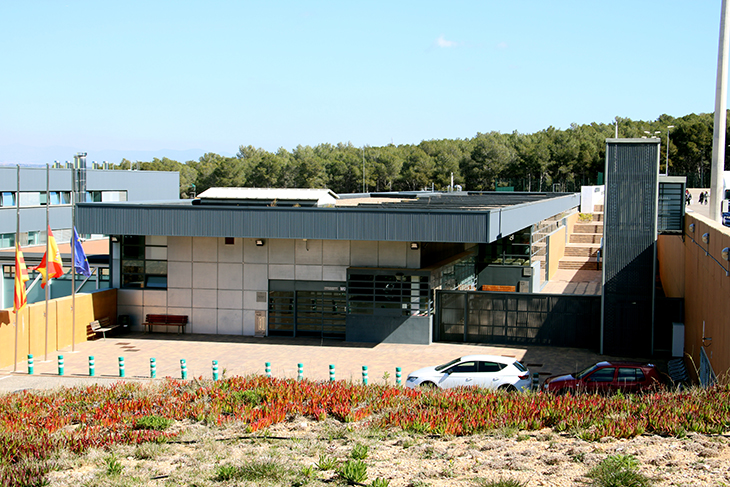 Un reclús de la presó de Mas d'Enric agredeix tres funcionaris amb un objecte de ferro