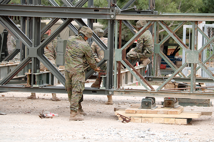 L'exèrcit retira el pont provisional de Montblanc instal·lat després dels aiguats al Francolí l'octubre de 2019