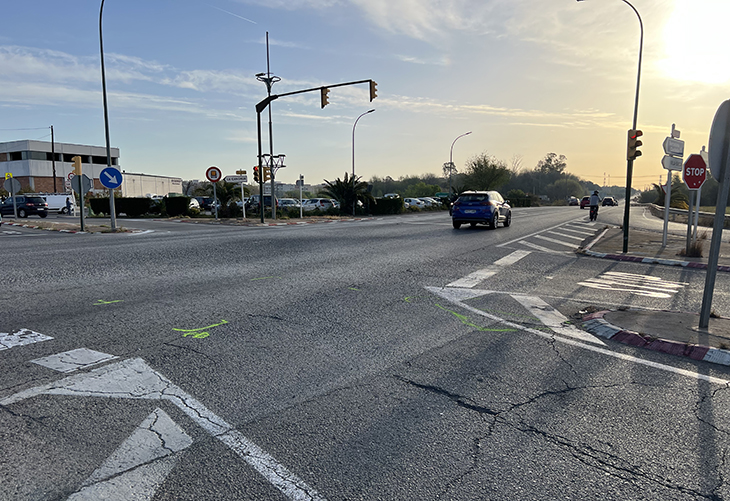 Mor el conductor d'una motocicleta en una col·lisió per encalç amb un turisme a l'N-340 a la Canonja