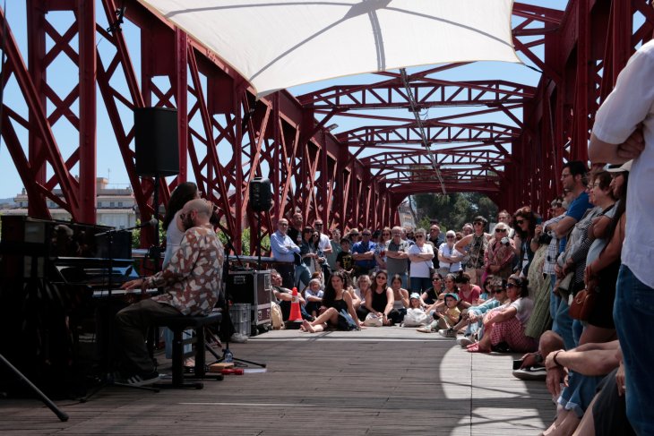 La quarta edició del festival Toca'm omple Tortosa de melodies de piano i captiva un miler d'espectadors