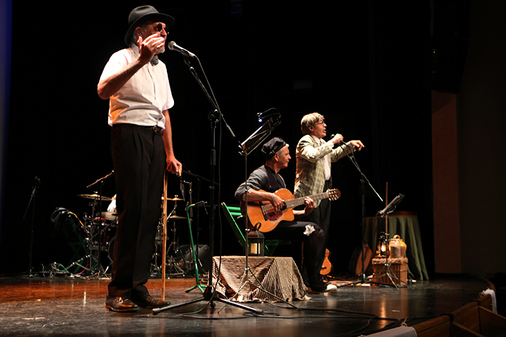 Els Quicos reivindiquen "el valor de cantar" com a eina social i la transversalitat generacional de la seva música