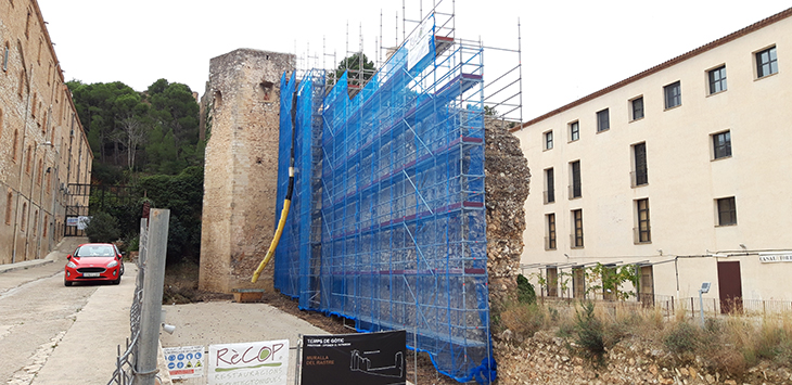 La rehabilitació de la muralla medieval del barri del Rastre de Tortosa permetrà obrir un passeig fins a Santa Clara