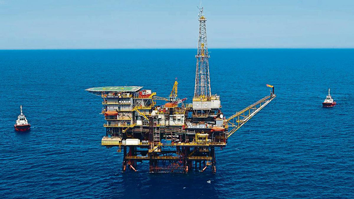 Un pesquer troba el cos d'un home sense vida prop de la plataforma Casablanca